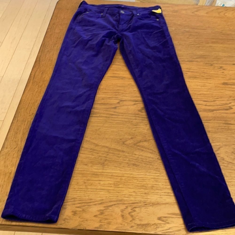 7 FOR ALL MANKIND PURPLE VELOUR SKINNY PANTS.  NEW
